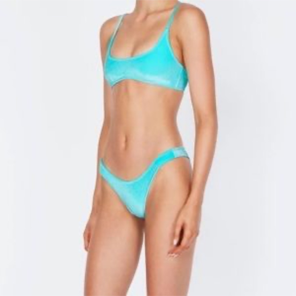 Triangl Swimwear Aqua Bra
